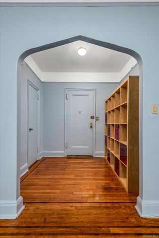 59-11 Queens Boulevard 4P, Woodside, NY 11377