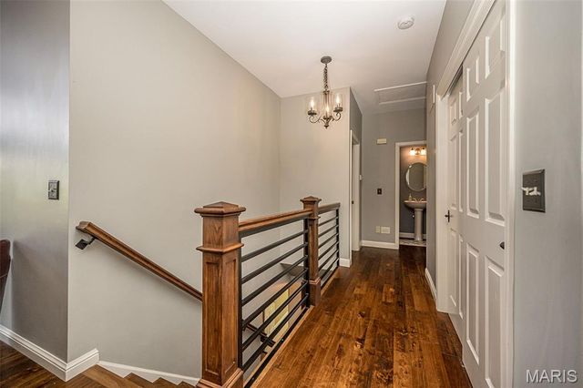 9609 Oakmont Woods Court, Crestwood, MO 63126