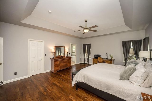 9609 Oakmont Woods Court, Crestwood, MO 63126