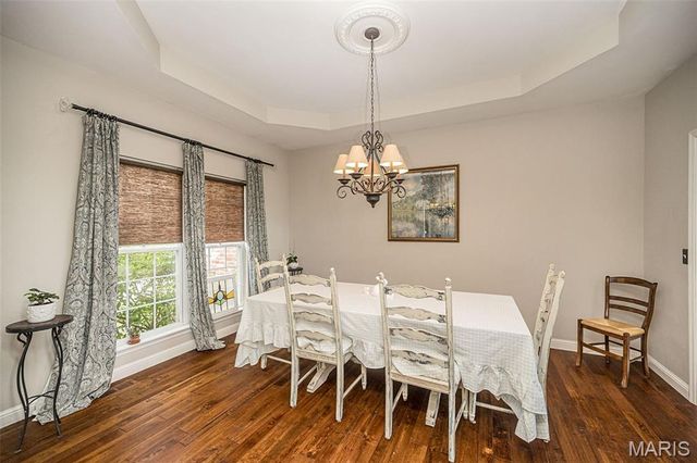 9609 Oakmont Woods Court, Crestwood, MO 63126