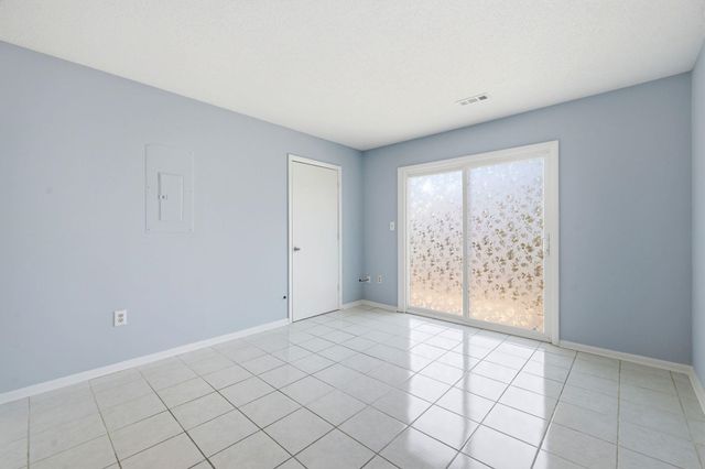 600 37th Ave N Apt 207, Myrtle Beach, SC 29577