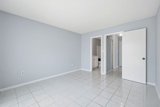 600 37th Ave N Apt 207, Myrtle Beach, SC 29577