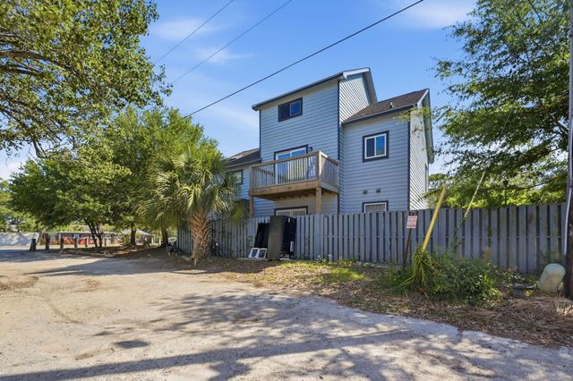 600 37th Ave N Apt 207, Myrtle Beach, SC 29577