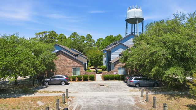 600 37th Ave N Apt 207, Myrtle Beach, SC 29577