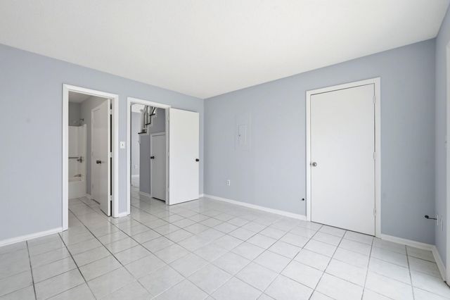 600 37th Ave N Apt 207, Myrtle Beach, SC 29577