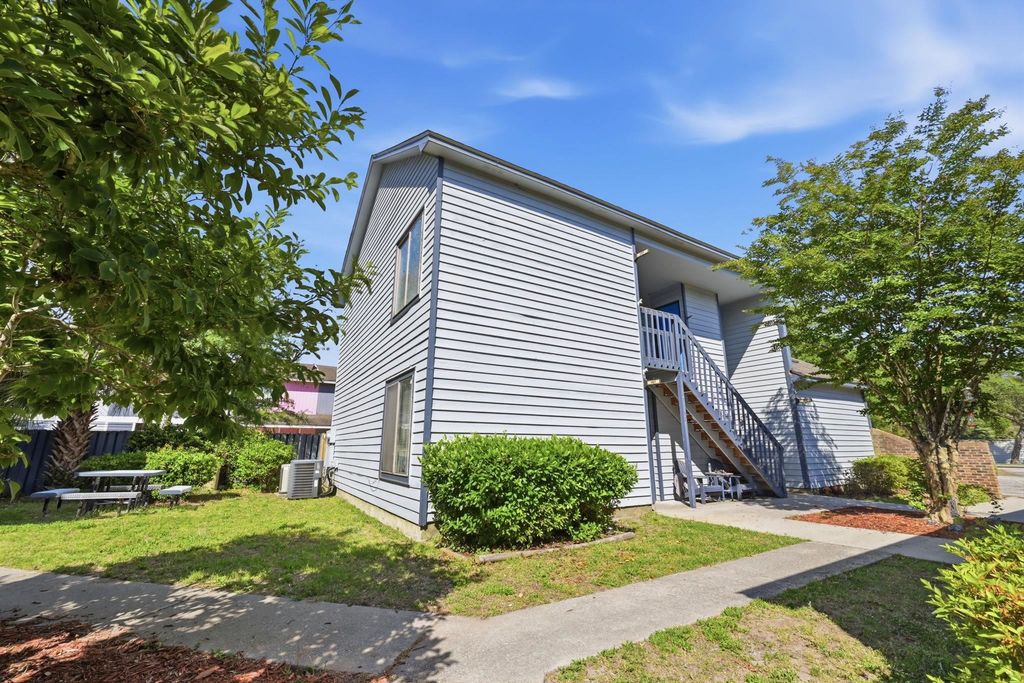 600 37th Ave N Apt 207, Myrtle Beach, SC 29577 — photo 2