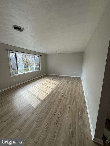 2408 SWATARA ST, Harrisburg, PA 17104