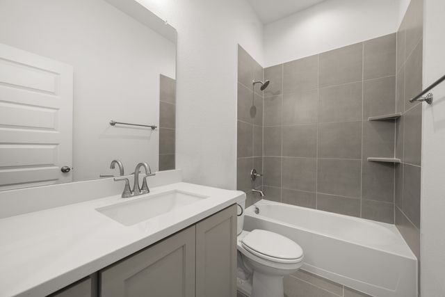 128 Trinity Street, Grandview, TX 76050