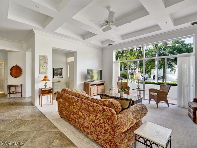 210 2nd ST S 1C, Naples, FL 34102