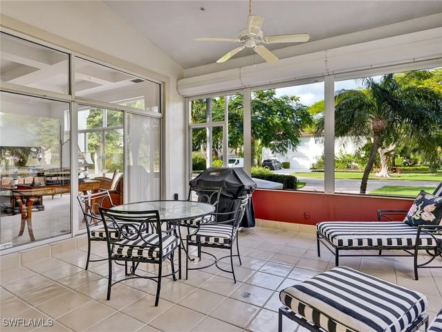 210 2nd ST S 1C, Naples, FL 34102