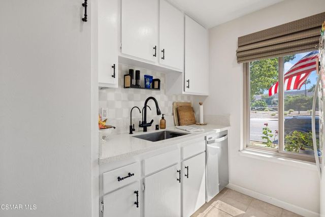 1659 E Avenida De Las Flores, Thousand Oaks, CA 91362