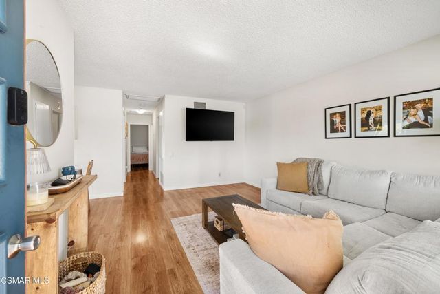 1659 E Avenida De Las Flores, Thousand Oaks, CA 91362