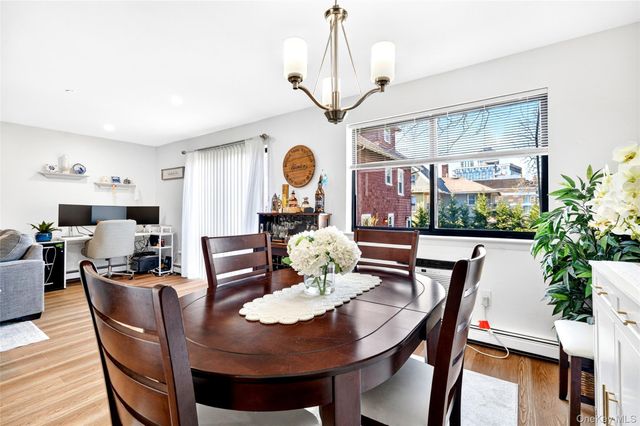 24 Carhart Avenue 211, White Plains, NY 10605