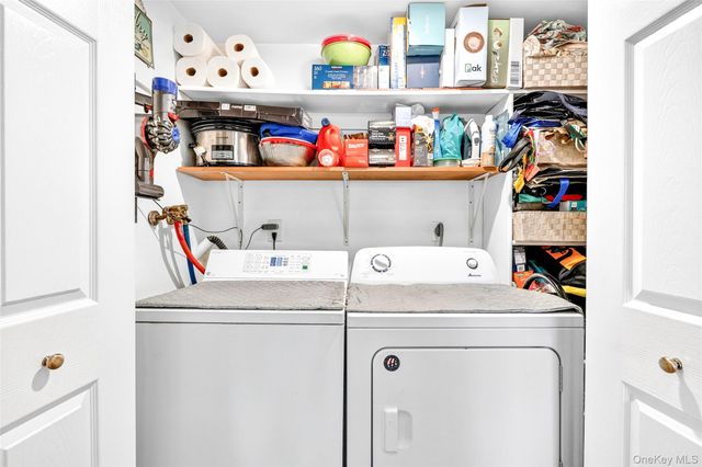 24 Carhart Avenue 211, White Plains, NY 10605