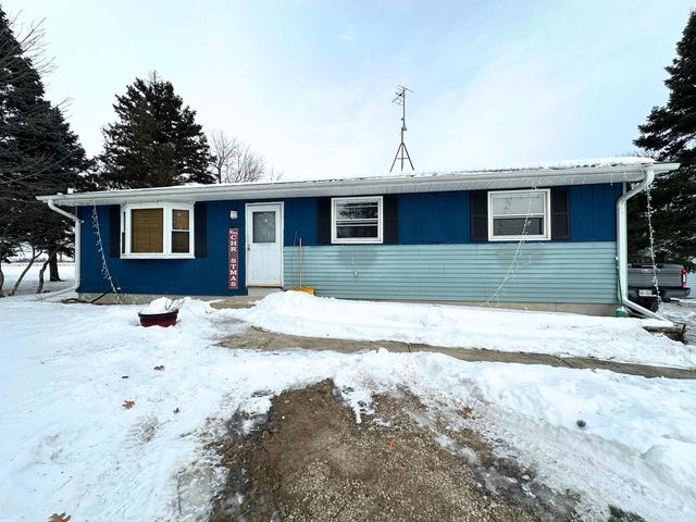 2902 Tilden AVENUE, Delavan, WI 53115