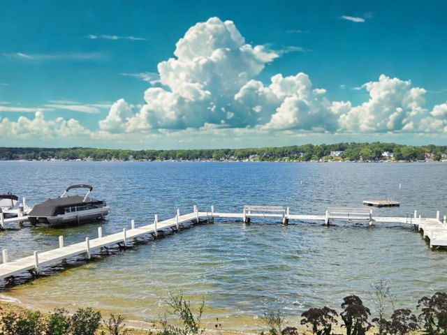 2902 Tilden AVENUE, Delavan, WI 53115