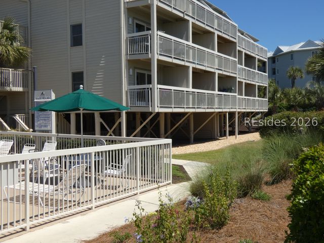 4 N Forest Beach Dr Apt 126, Hilton Head Island, SC 29928