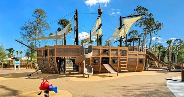 4 N Forest Beach Dr Apt 126, Hilton Head Island, SC 29928