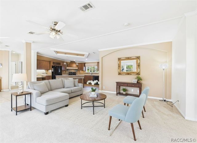 8252 N Elmtree Avenue, Crystal River, FL 34428