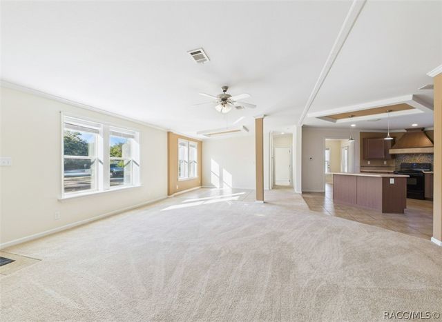 8252 N Elmtree Avenue, Crystal River, FL 34428