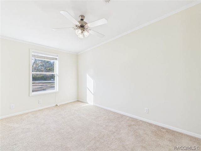 8252 N Elmtree Avenue, Crystal River, FL 34428