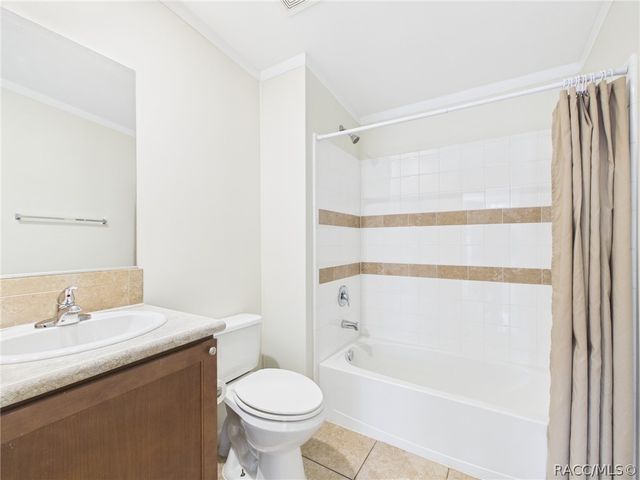 8252 N Elmtree Avenue, Crystal River, FL 34428