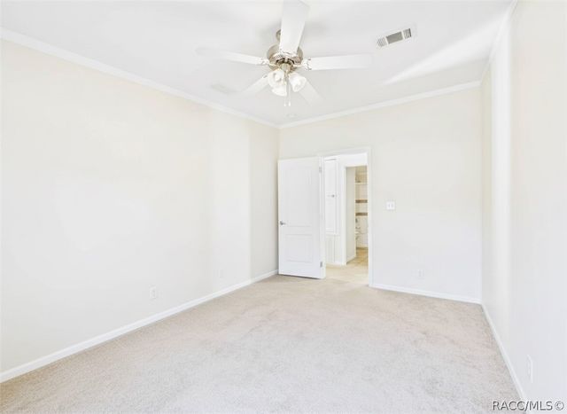 8252 N Elmtree Avenue, Crystal River, FL 34428