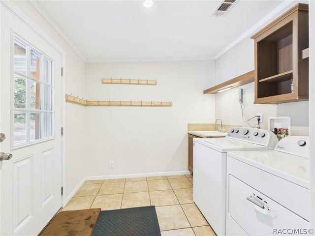 8252 N Elmtree Avenue, Crystal River, FL 34428