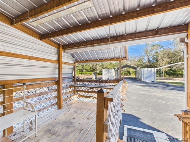 8252 N Elmtree Avenue, Crystal River, FL 34428