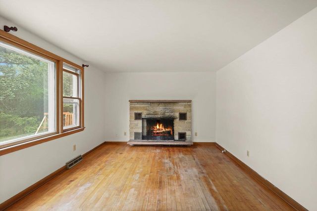 4364 Vilas Road, Cottage Grove, WI 53527