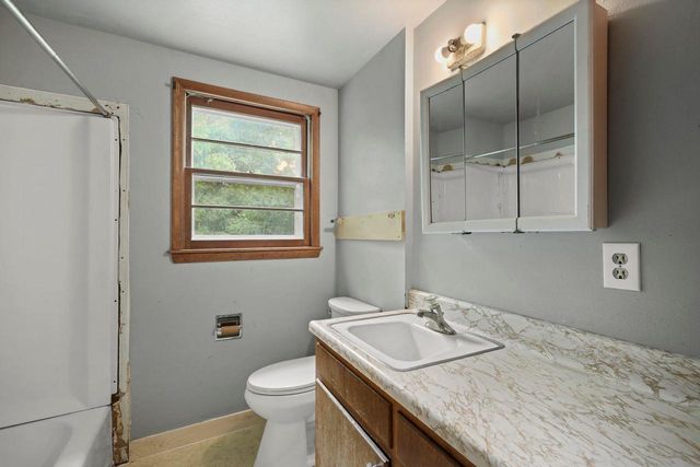 4364 Vilas Road, Cottage Grove, WI 53527