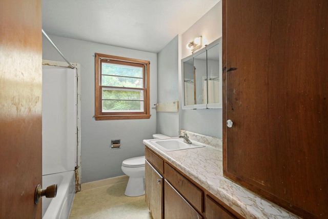 4364 Vilas Road, Cottage Grove, WI 53527