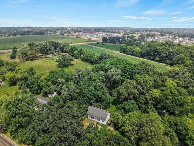 4364 Vilas Road, Cottage Grove, WI 53527