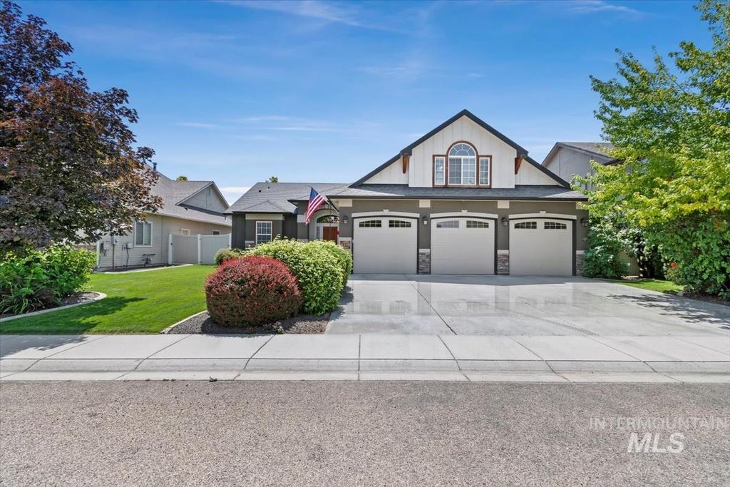 10333 Mckinley St, Nampa, ID 83687