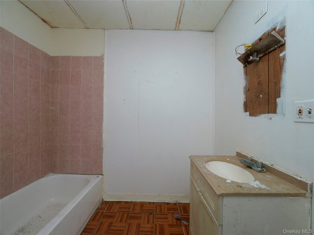 170 Chambers Street, Newburgh, NY 12550