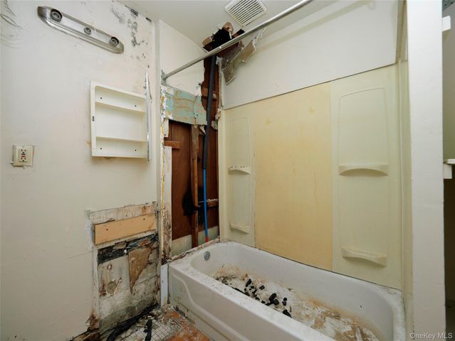 170 Chambers Street, Newburgh, NY 12550