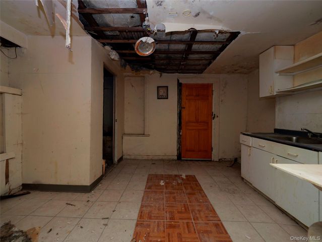 170 Chambers Street, Newburgh, NY 12550