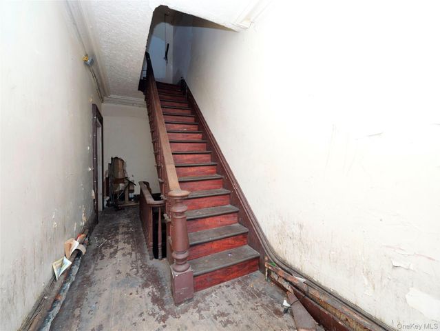 170 Chambers Street, Newburgh, NY 12550