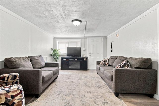 2316 N Atlanta Place, Tulsa, OK 74110
