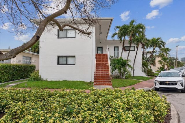 8010 Crespi Blvd 4, Miami Beach, FL 33141