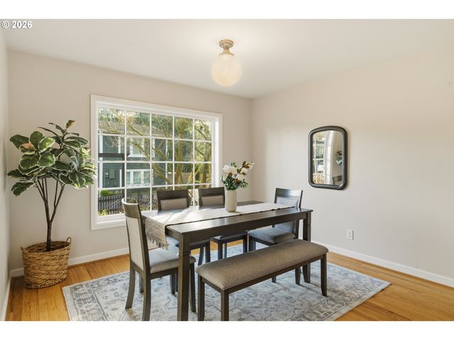 16510 MAPLE Cir, Lake Oswego, OR 97034