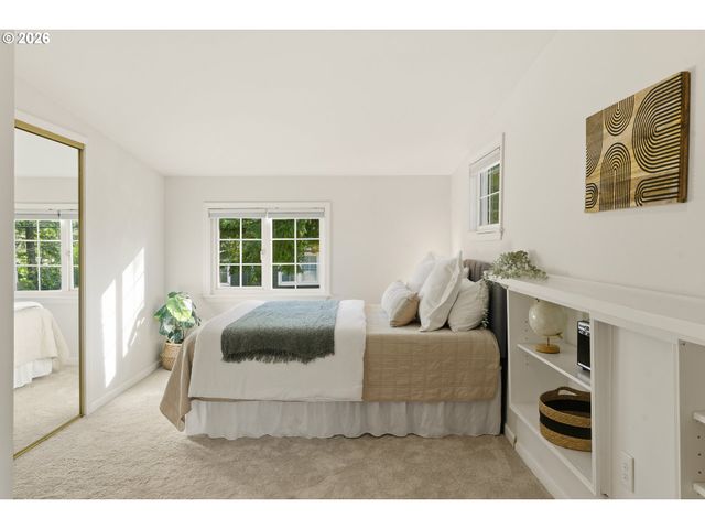 16510 MAPLE Cir, Lake Oswego, OR 97034