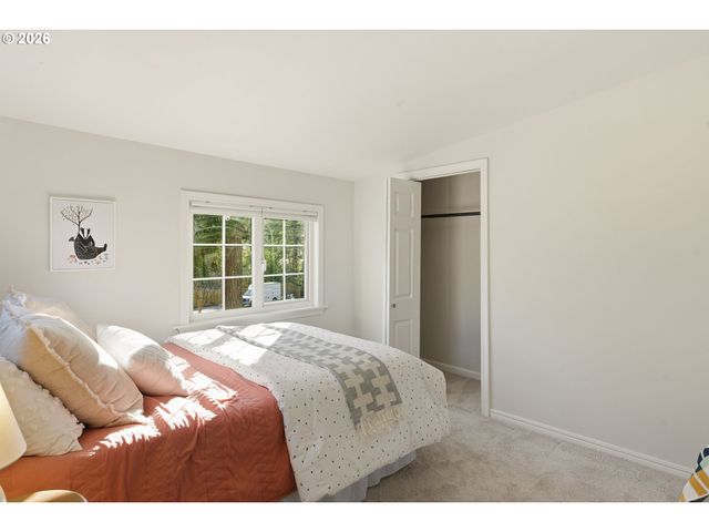 16510 MAPLE Cir, Lake Oswego, OR 97034