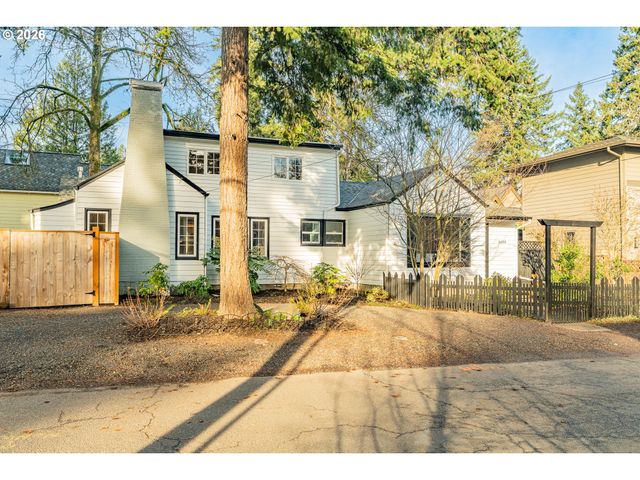 16510 MAPLE Cir, Lake Oswego, OR 97034