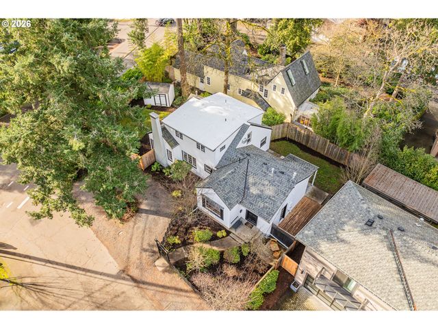 16510 MAPLE Cir, Lake Oswego, OR 97034