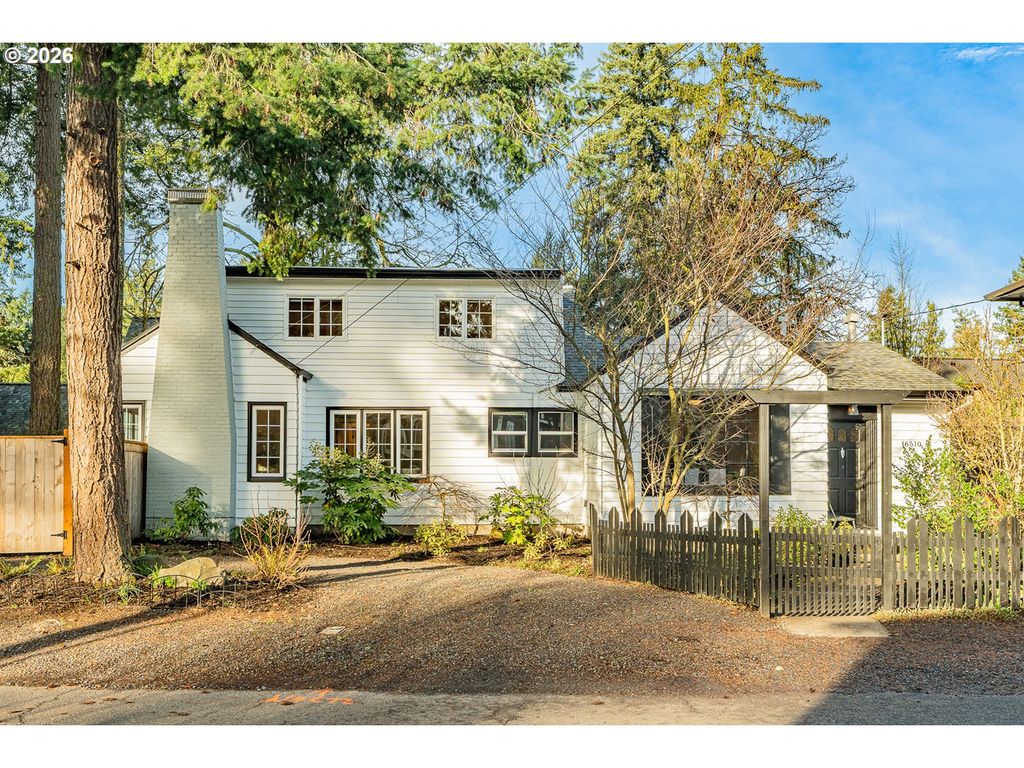 16510 MAPLE Cir, Lake Oswego, OR 97034