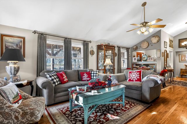 1236 State Road Aa, Fair Grove, MO 65648