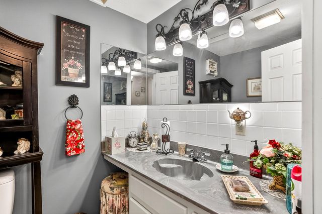 1236 State Road Aa, Fair Grove, MO 65648