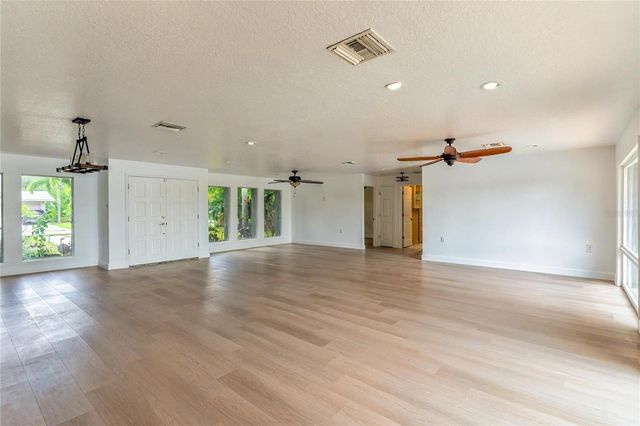 3225 ROSERY ROAD NE, Largo, FL 33771