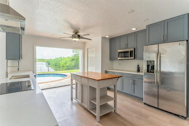 3225 ROSERY ROAD NE, Largo, FL 33771
